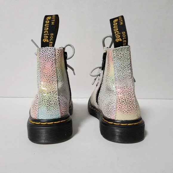 Dr. Martens - Picture 6 of 9